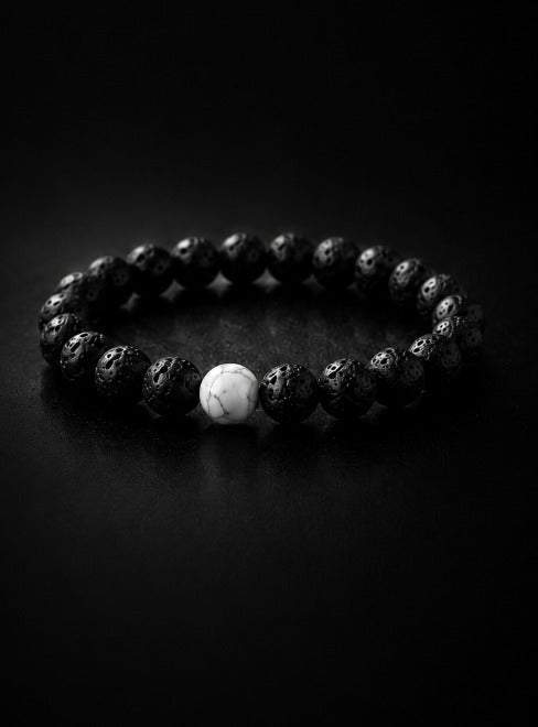 Bracelet Eclipse Ombre en pierre de lave naturelle et howlite blanche 8 mm