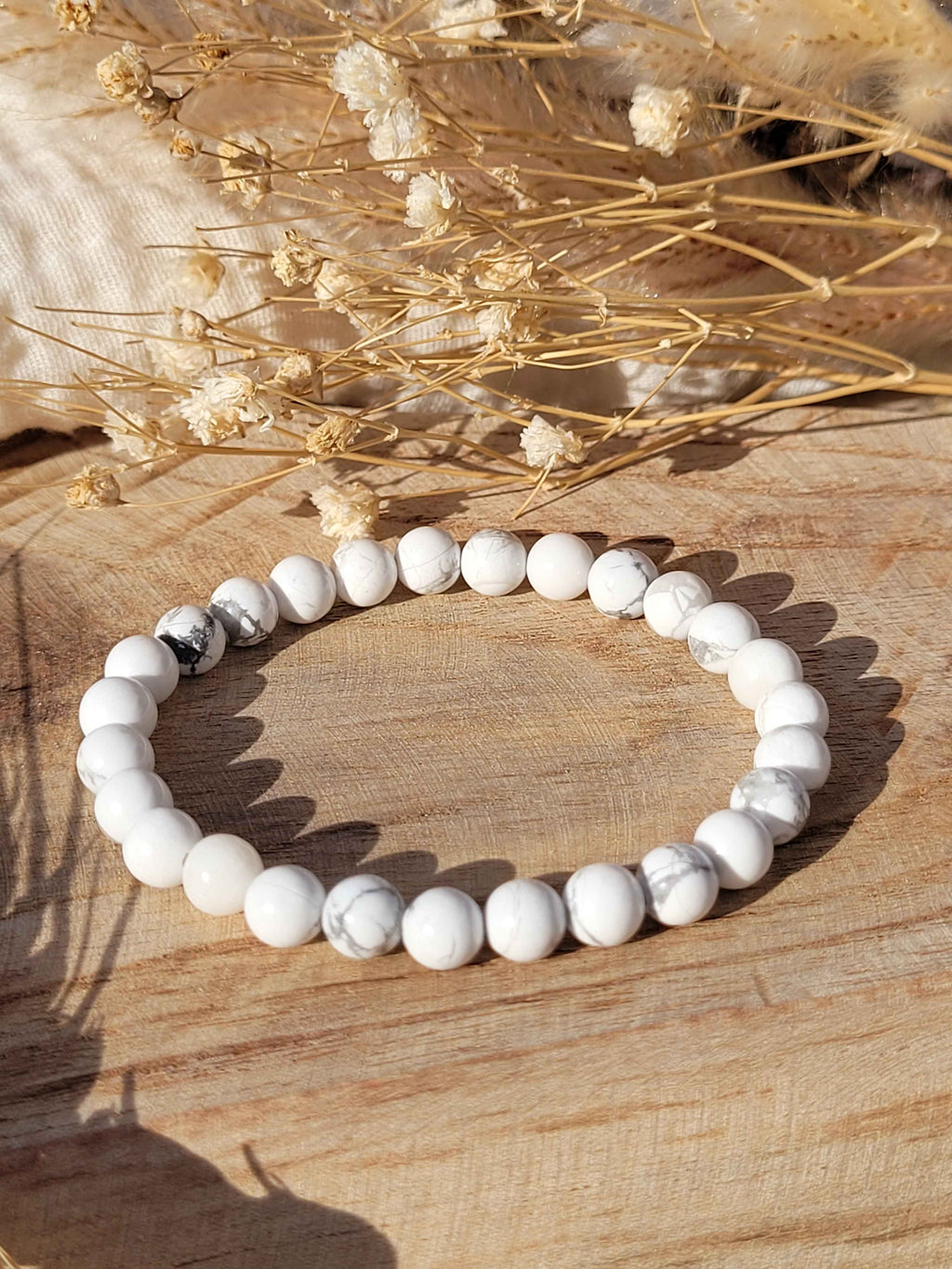 Bracelet en perles de howlite naturelle 6 mm