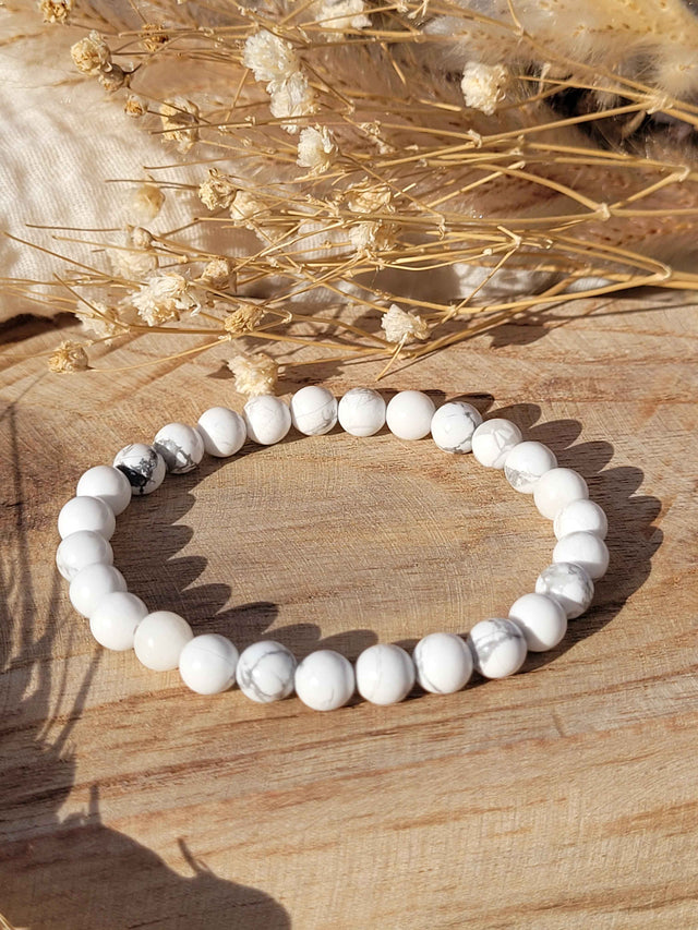 Bracelet en perles de howlite naturelle 6 mm
