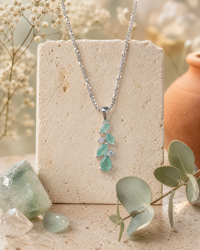 Collier en argent 925 avec aventurine verte naturelle en forme de goutte