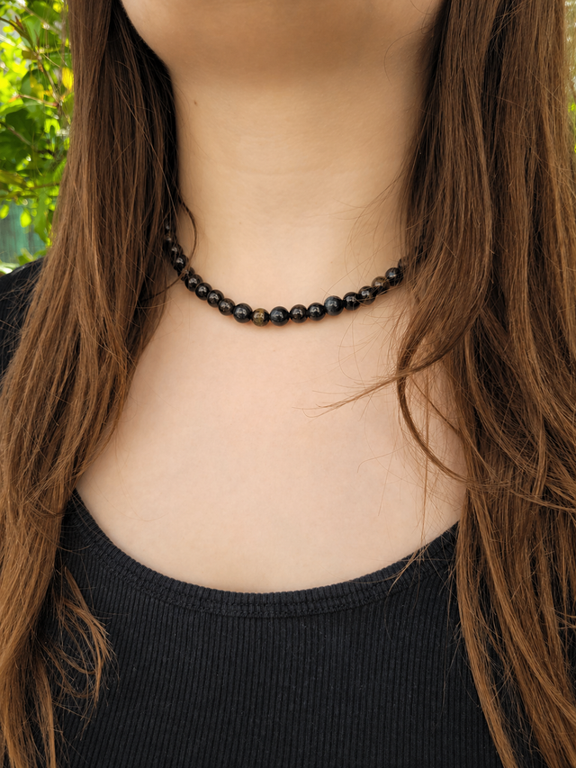 Collier en perles d’œil de faucon naturel 8 mm